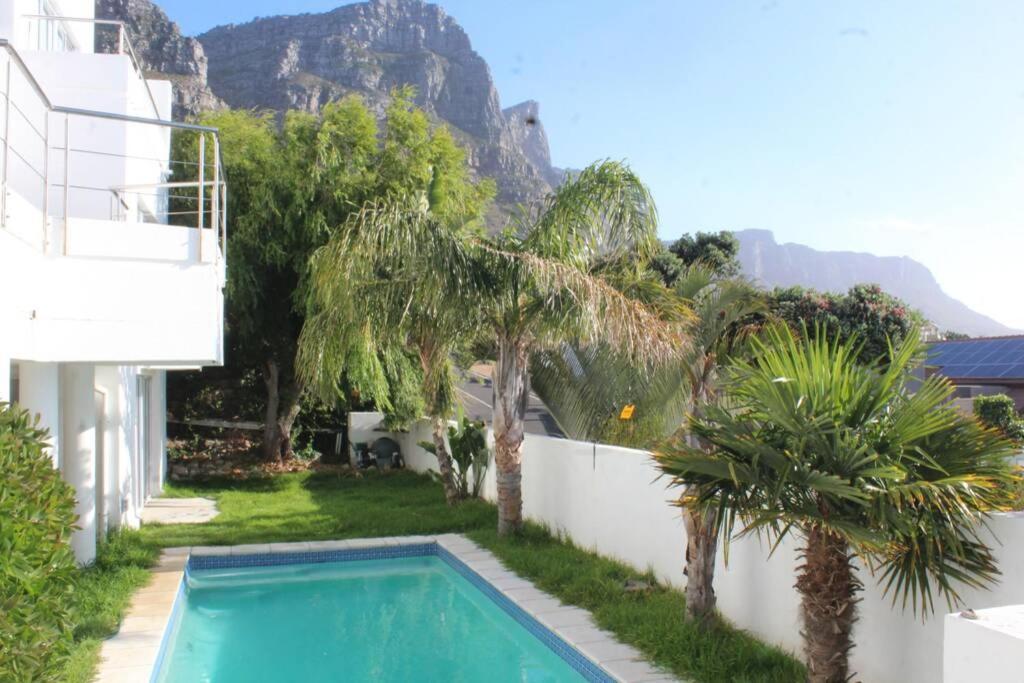 Cozy Camps Bay House With Mountain And Sea View Villa Kapstaden Exteriör bild